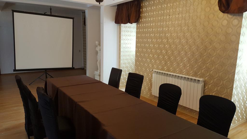 Hotel Coroana Moldovei Slănic-Moldova Eksteriør billede