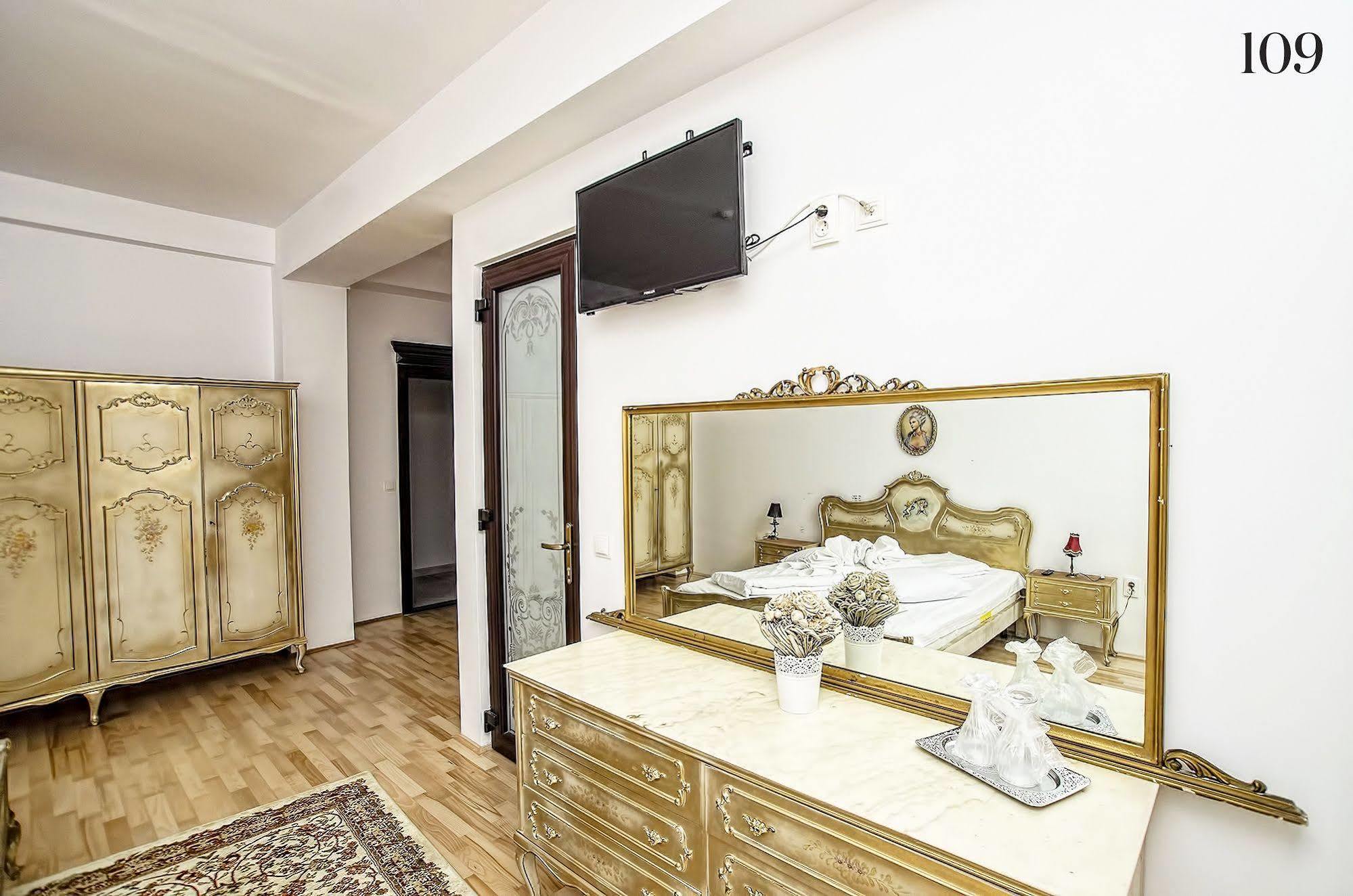 Hotel Coroana Moldovei Slănic-Moldova Eksteriør billede
